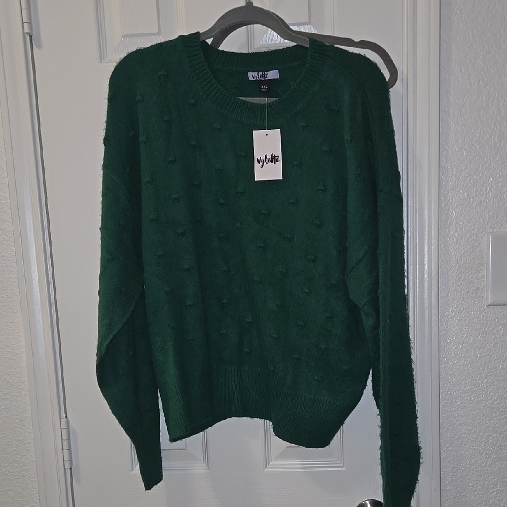 Green Crew Neck Sweater with Cozy Knit